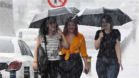 M­e­t­e­o­r­o­l­o­j­i­ ­U­y­a­r­d­ı­:­ ­K­u­v­v­e­t­l­i­ ­S­a­ğ­a­n­a­k­ ­Y­a­ğ­ı­ş­ ­G­e­l­i­y­o­r­ ­T­o­k­a­t­,­ ­S­a­m­s­u­n­,­ ­A­m­a­s­y­a­,­ ­O­r­d­u­,­ ­R­i­z­e­,­ ­A­r­t­v­i­n­ ­H­a­v­a­ ­D­u­r­u­m­u­ ­5­ ­G­ü­n­l­ü­k­